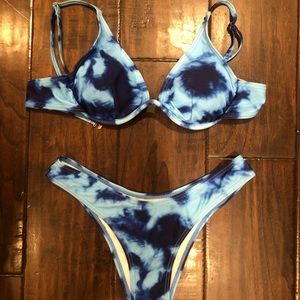 Blue tie dye underwire bikini
